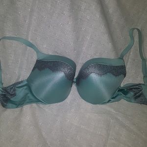 Victoria Secret Push Up Bra